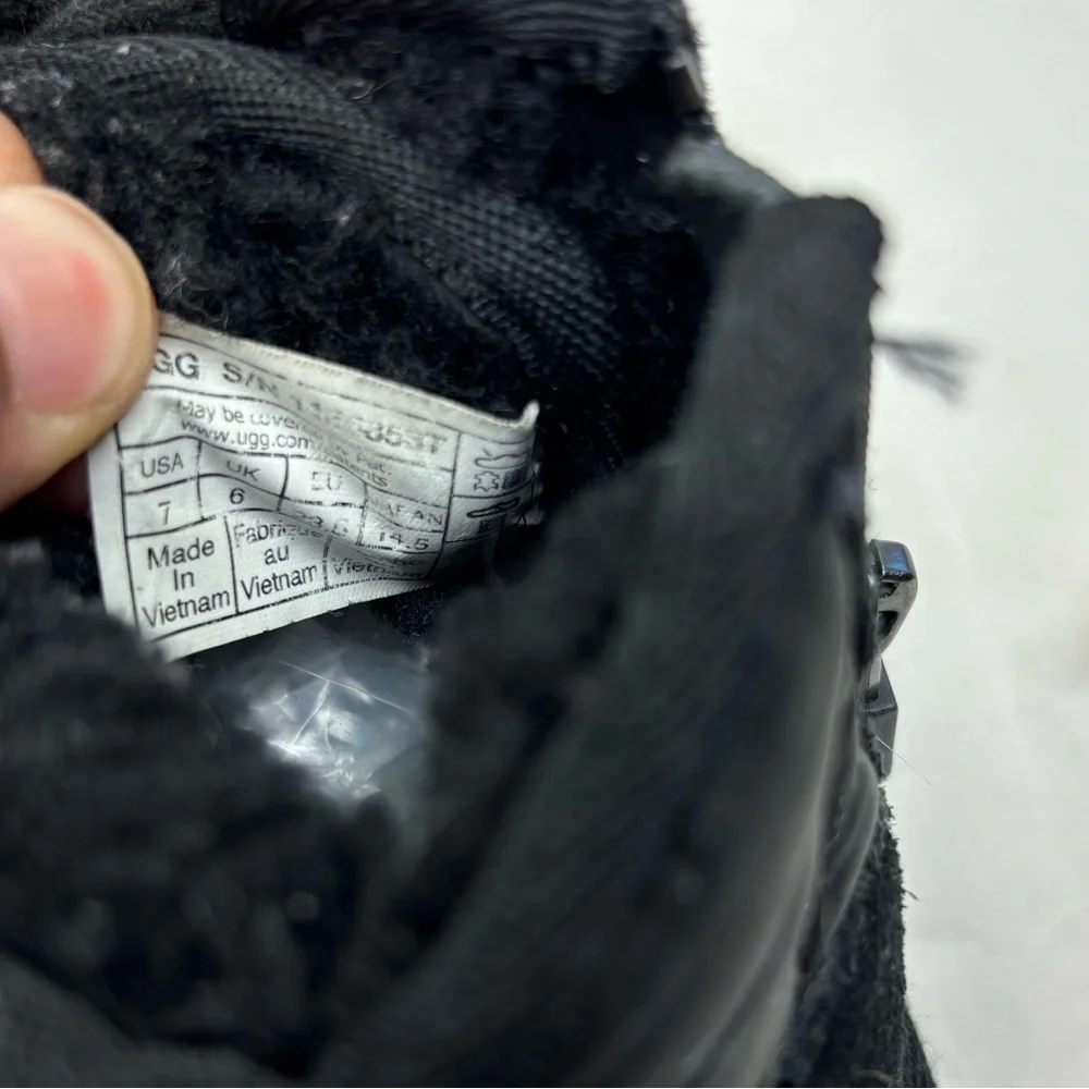 Ugg Kids Black Suede Ankle Boots with Lace-Up for baby size 7